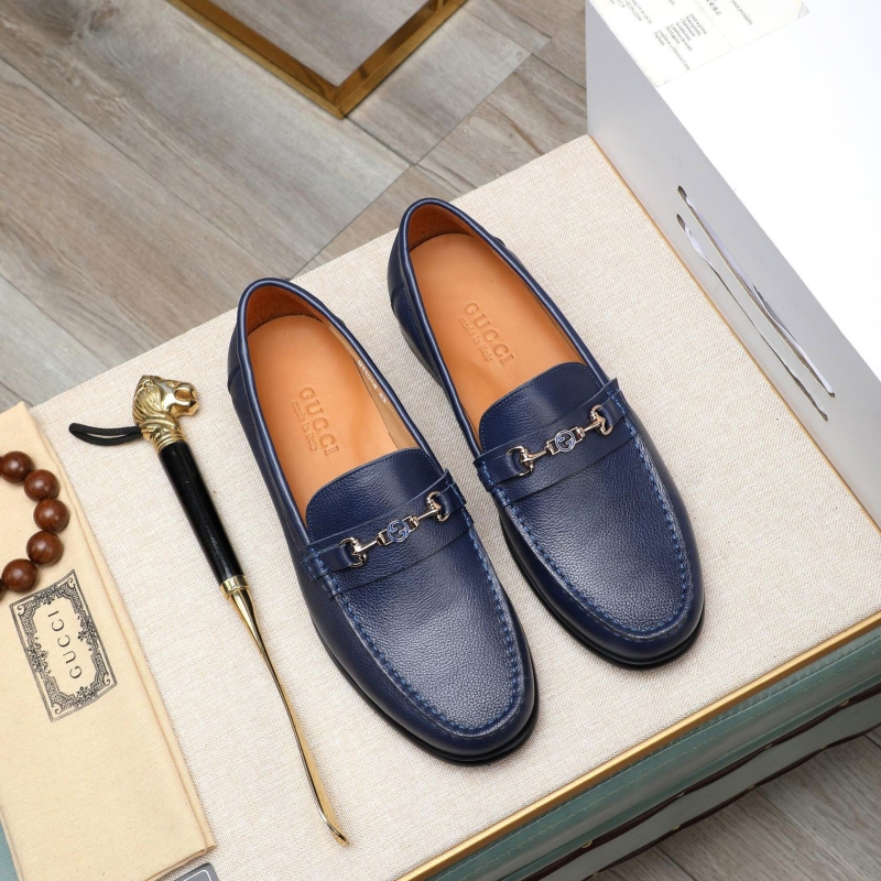 G*u*i leather shoes